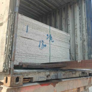 深圳 芝麻白花岗岩石材3.0公分光面毛板装柜出货