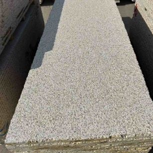 深圳 黄金麻花岗岩荔枝面毛板，半成品