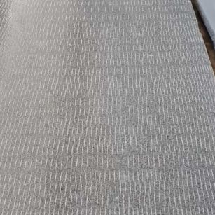 深圳 芝麻灰花岗岩斧剁面，刀斩面