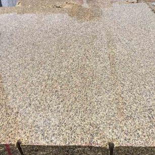 深圳 黄金麻花岗岩石材方料