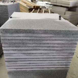 深圳 芝麻白5公分火烧地铺成品，900*400，规格可定制