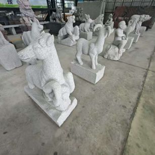 深圳 芝麻白花岗岩造型立体雕刻——十二生肖