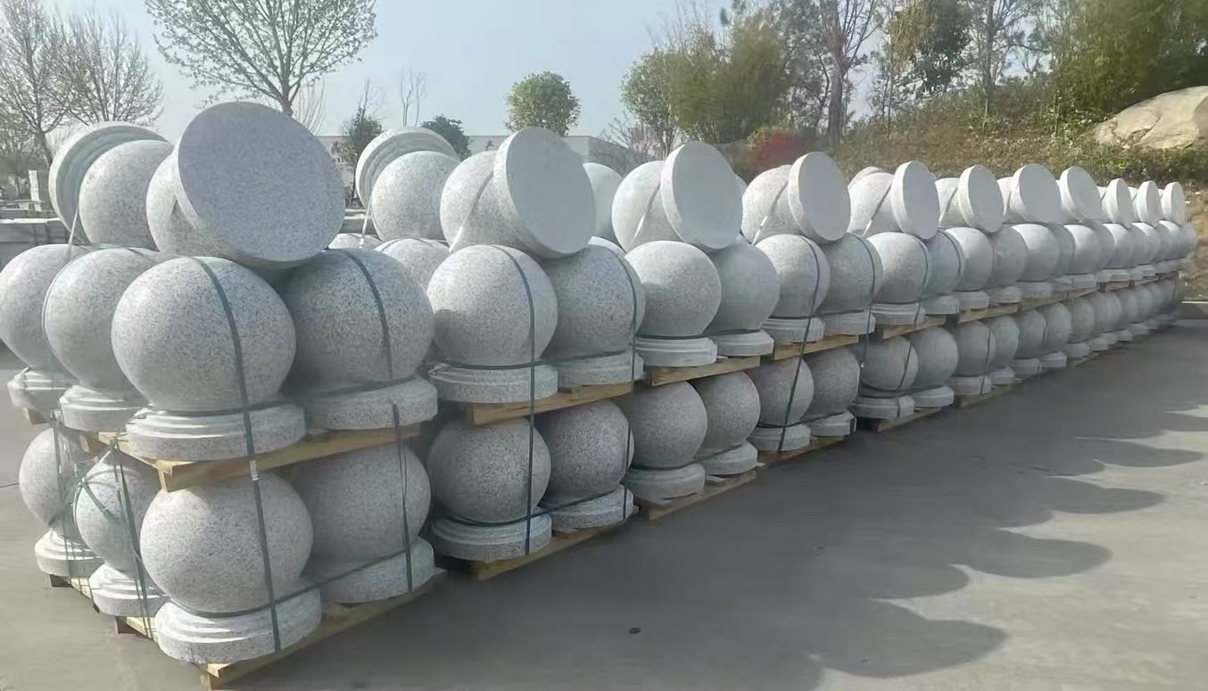 深圳 白麻花岗岩石材圆球，石球，挡车球，隔离球，景观石球，风水球等