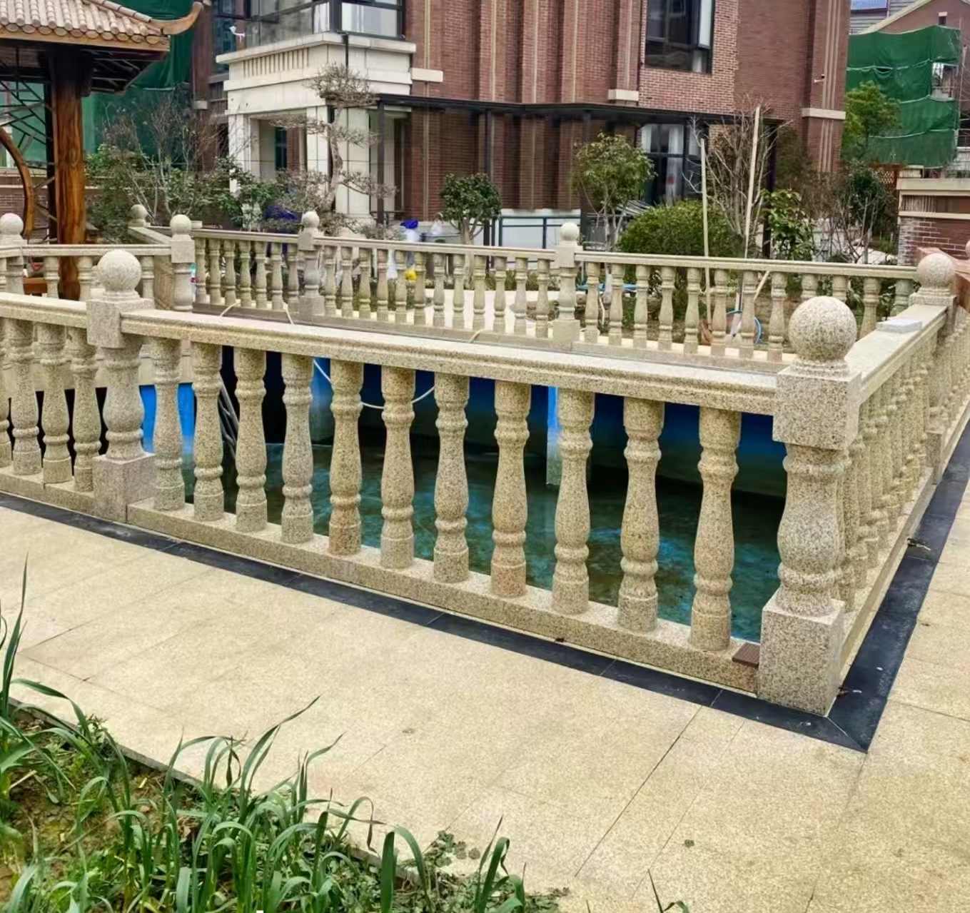 深圳黄金麻花岗岩石材栏杆，扶手，将军柱，花瓶柱