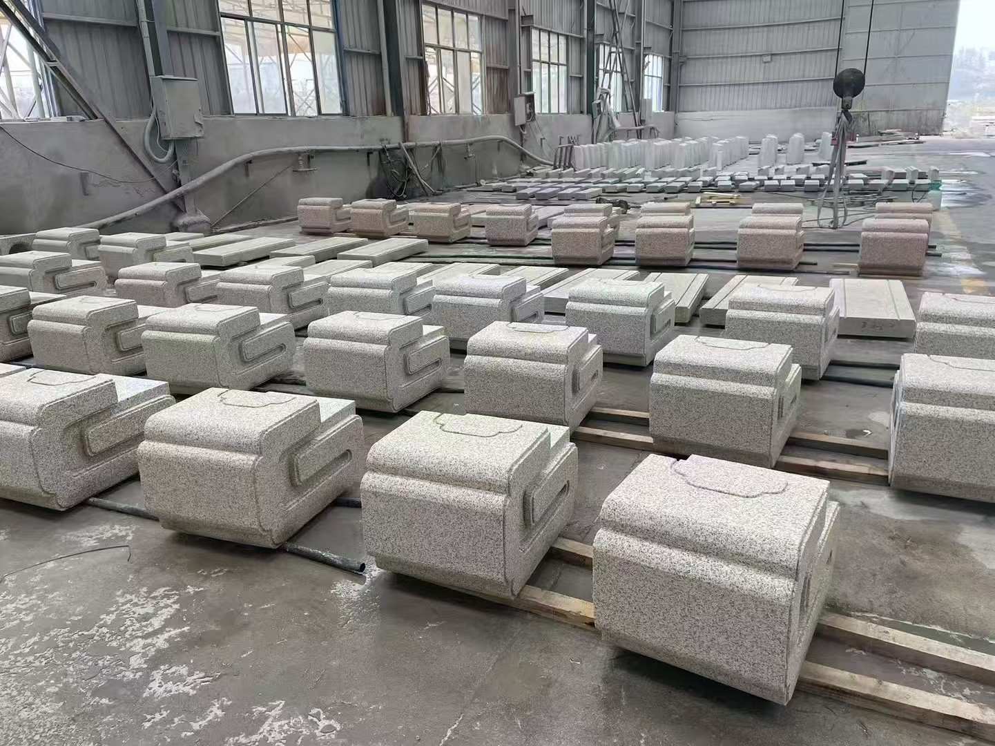 深圳 白麻花岗岩异形加工-石凳，坐凳