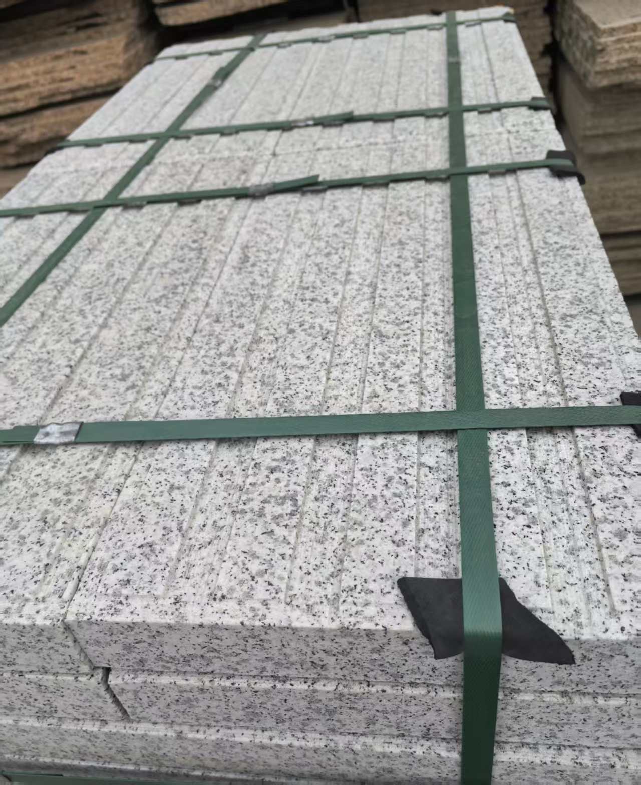 深圳 白麻花岗岩直行盲道石，盲条，地铺石