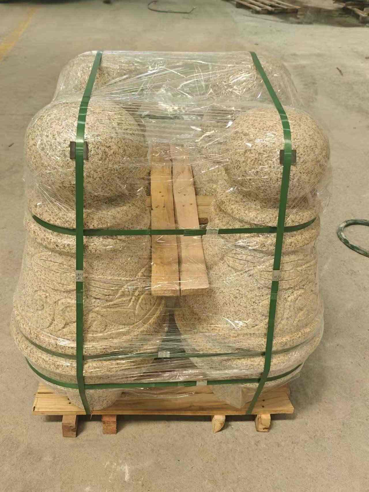 深圳 黄金麻异形定制雕花——棒棒糖挡车柱