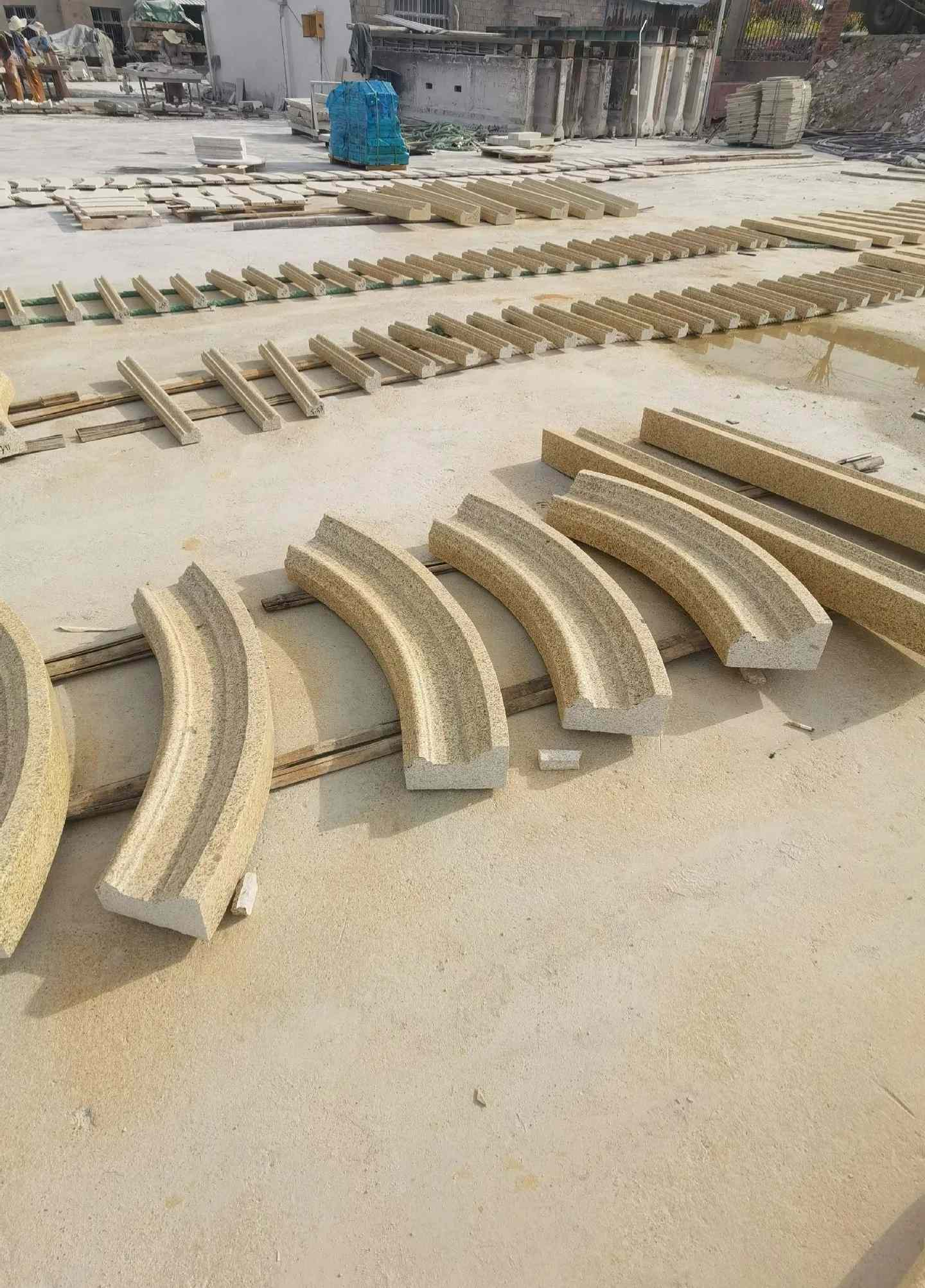 深圳 黄金麻花岗岩别墅线条