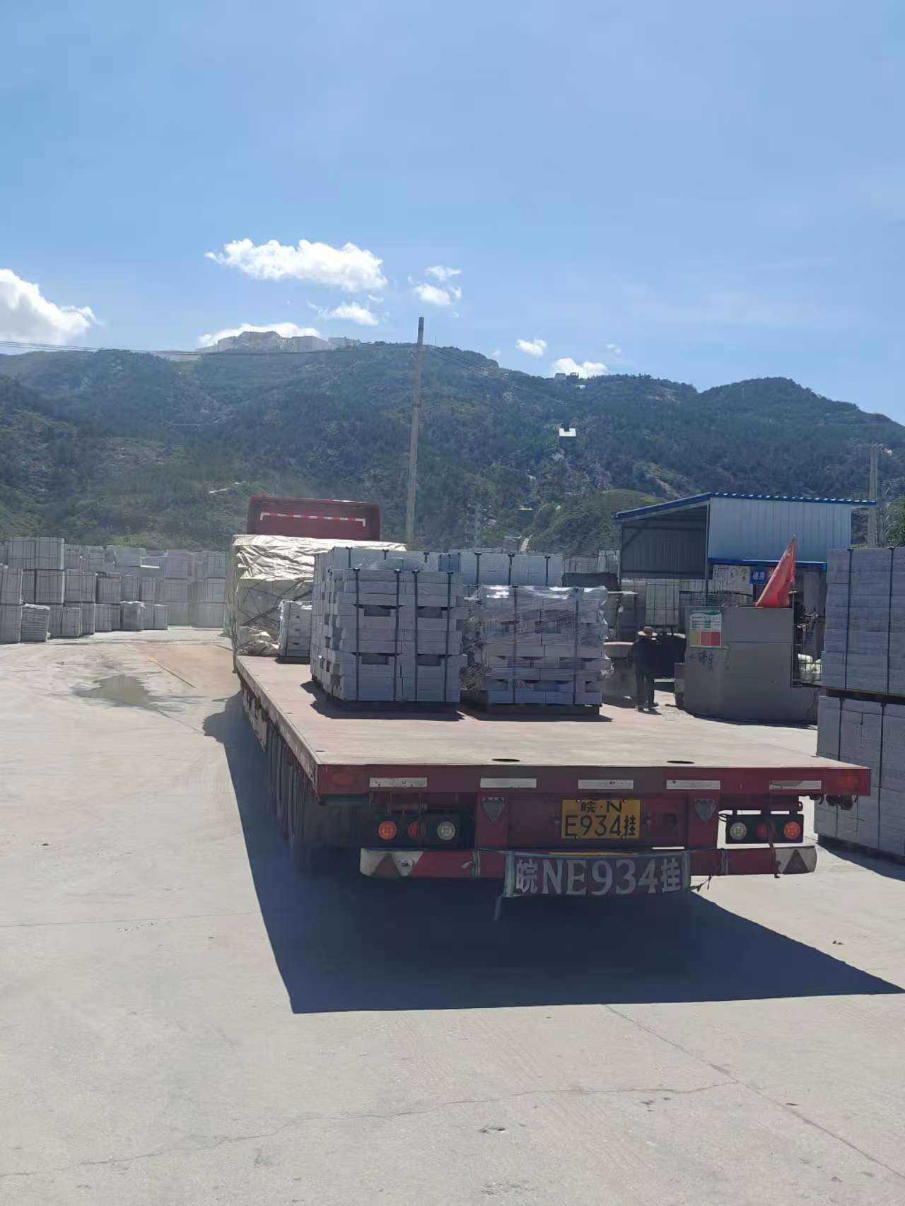 深圳 芝麻白仿形路沿石，直形路沿石