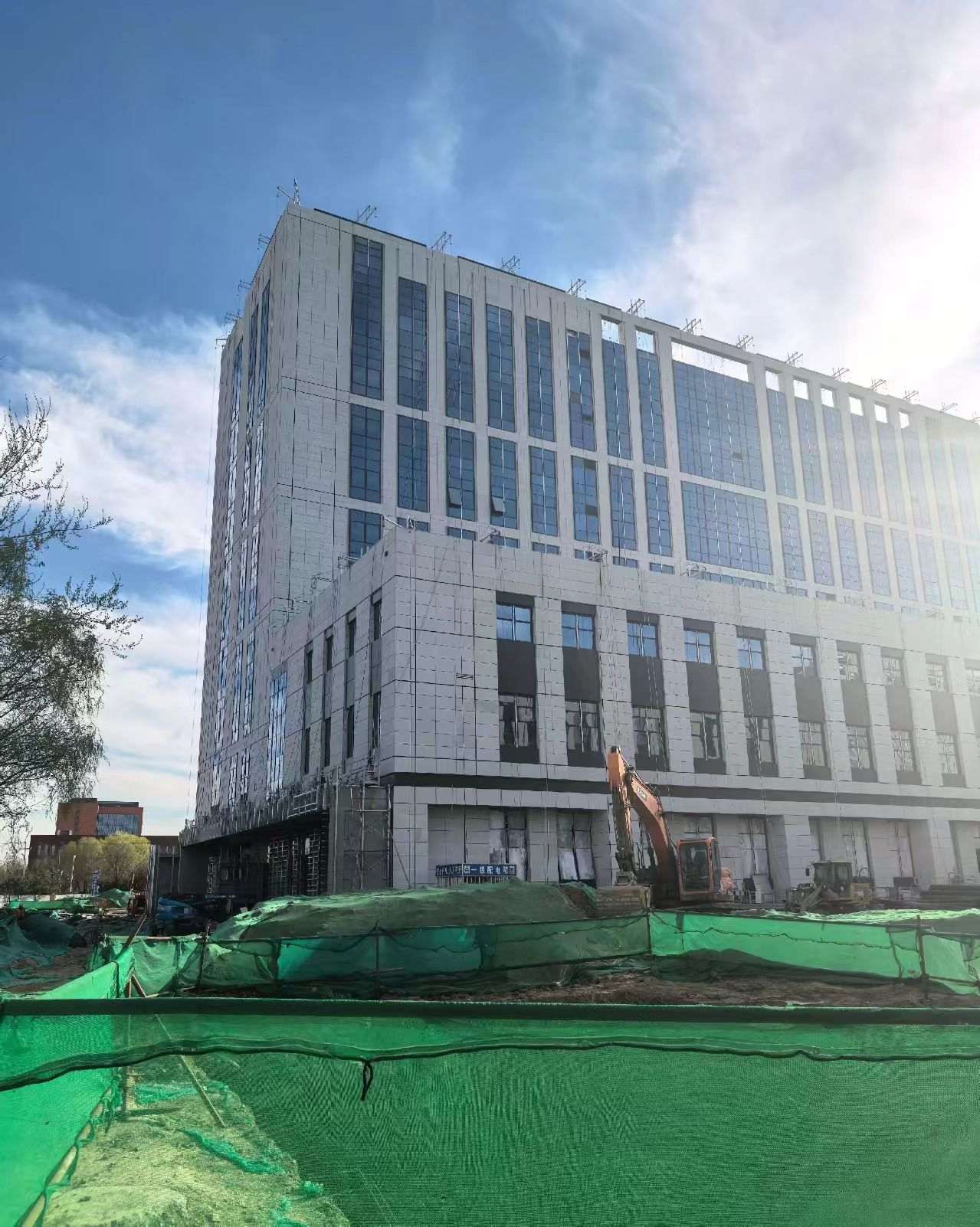 深圳 白麻花岗岩石材外墙干挂