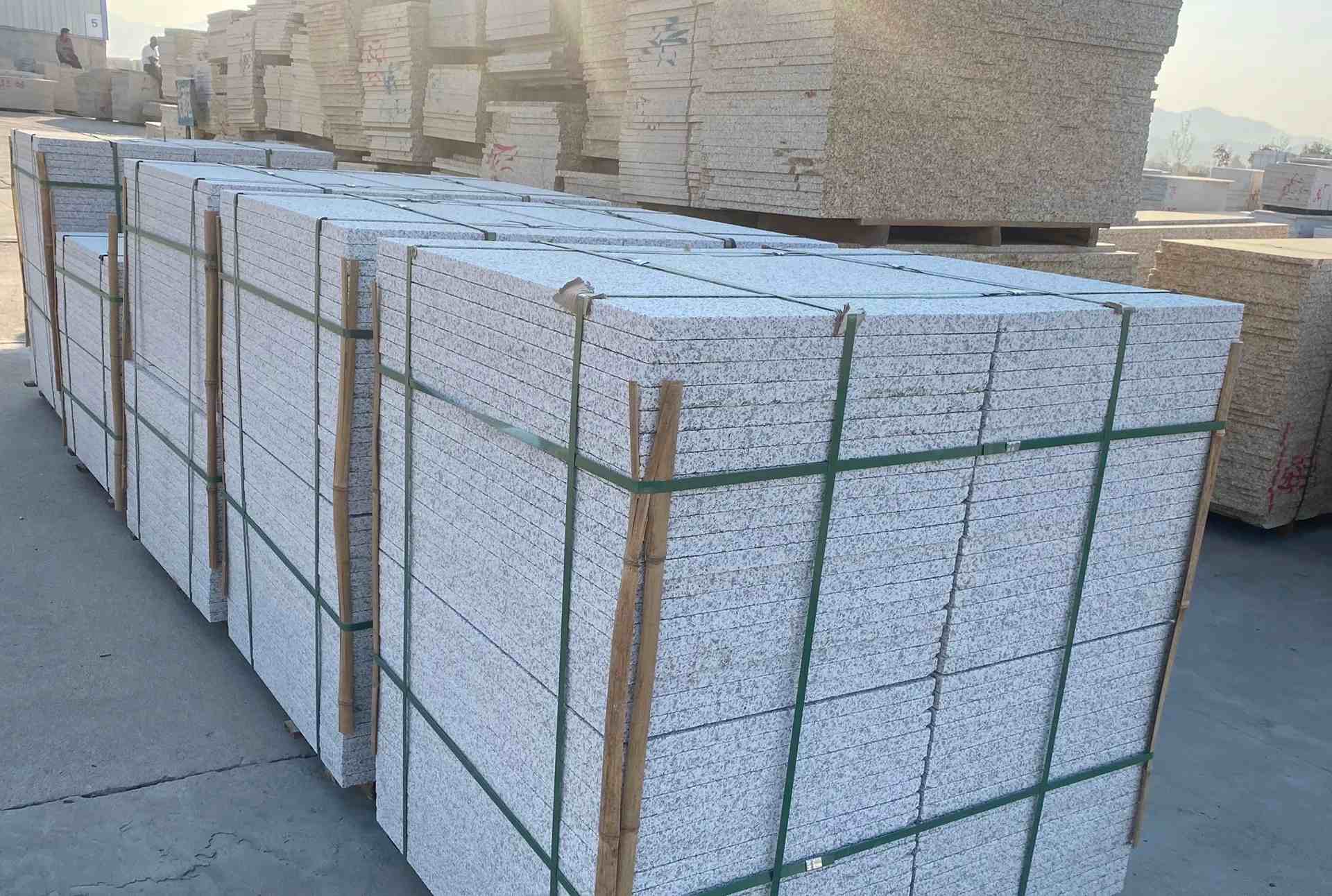 深圳 白麻花岗岩荔枝面地铺石