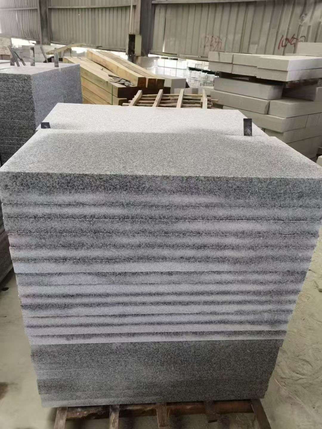 深圳 芝麻白5公分火烧地铺成品，900*400，规格可定制