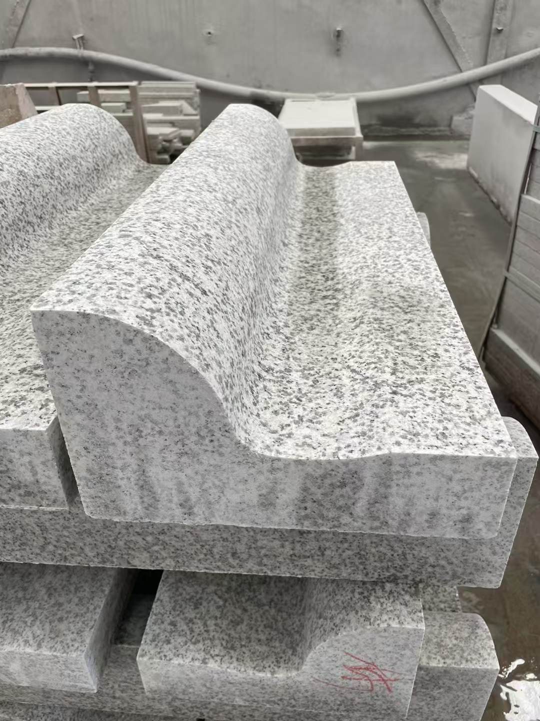 深圳 白麻花岗岩S型路沿石，路侧石，马路牙子等