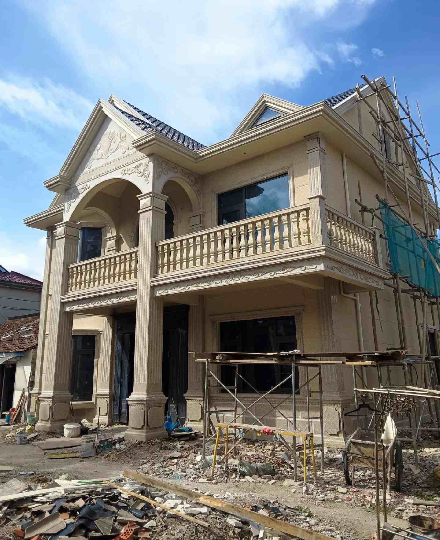 深圳 黄金麻花岗岩石材私人别墅雕花门楼柱阳台栏杆