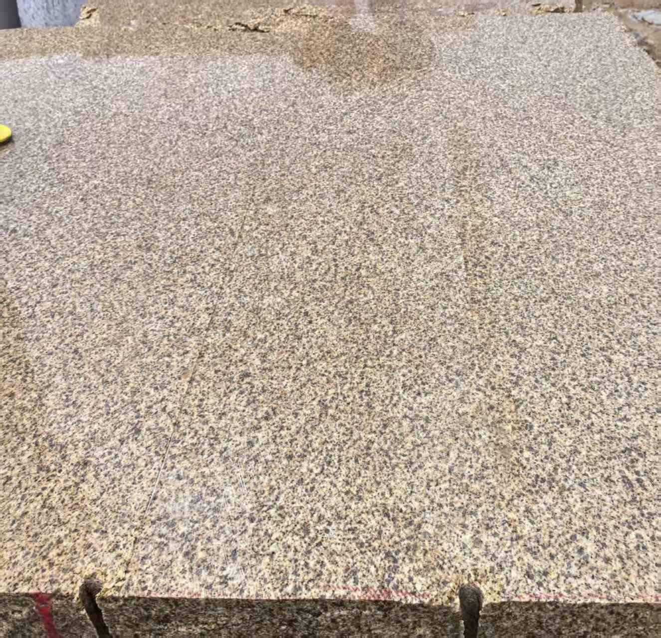 深圳 黄金麻花岗岩石材方料